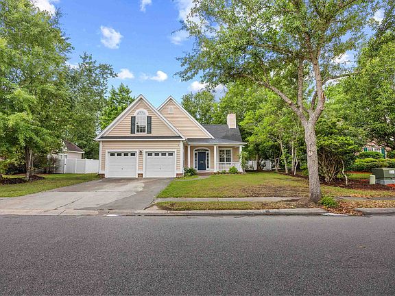3rd image of 3716 Kennison Dr.