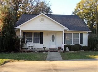 102 Thistle Ct, Greenwood, SC 29646