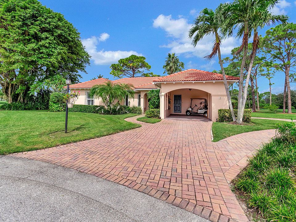 1st image of 11 Fairway Drive