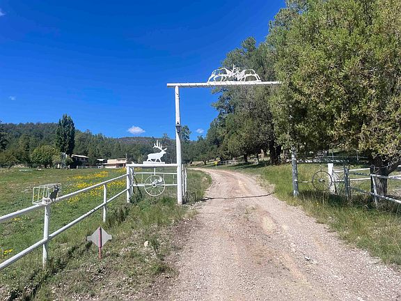 3rd image of 183 Agua Chiquita Rd