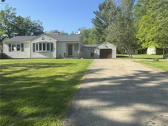 3rd image of 796 W Washington St