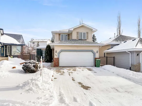 63 W Hawkmount Grn NW, Calgary, AB T3G 3T9