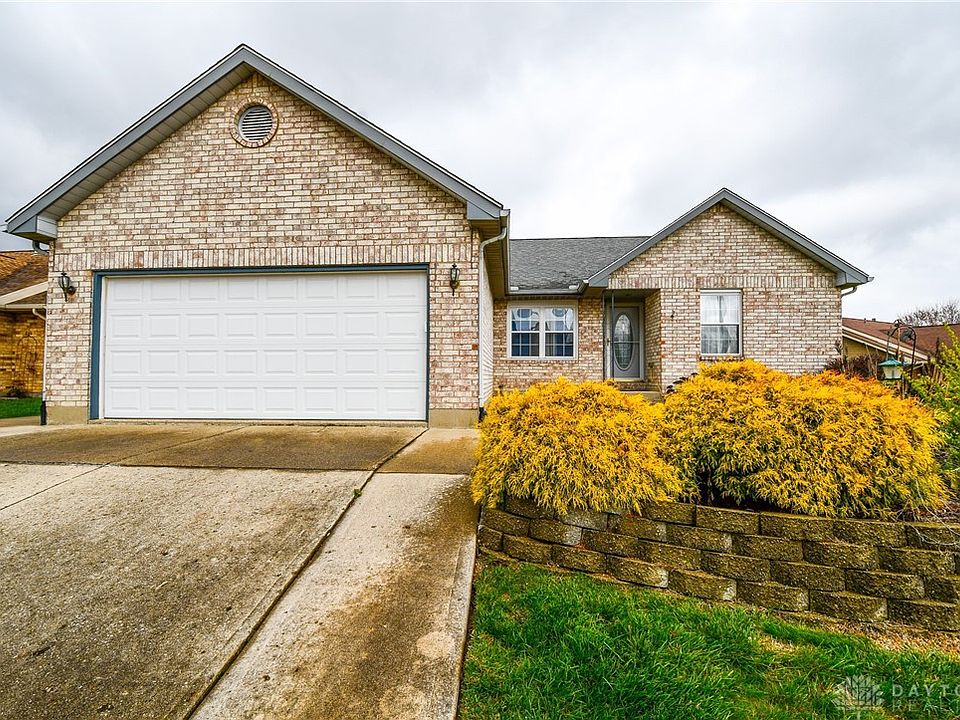 1st image of 8657 Deer Hollow Dr