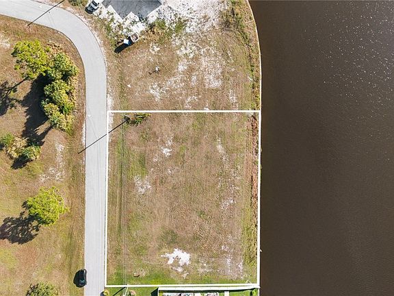 3rd image of 3222 NW 23rd St