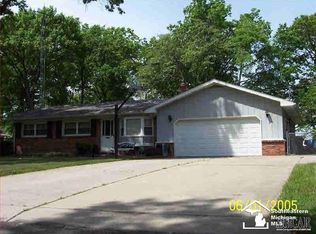 11525 Brookshire St, Temperance, MI 48182