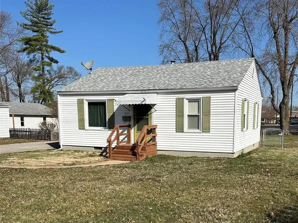 805 Victory Dr, Collinsville, IL 62234