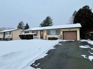 347 Antoinette Dr, Endicott, NY 13760