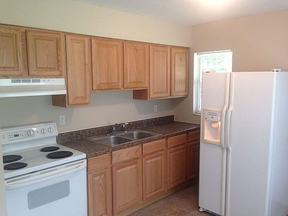 5th image of 1023 McNamee St APT B