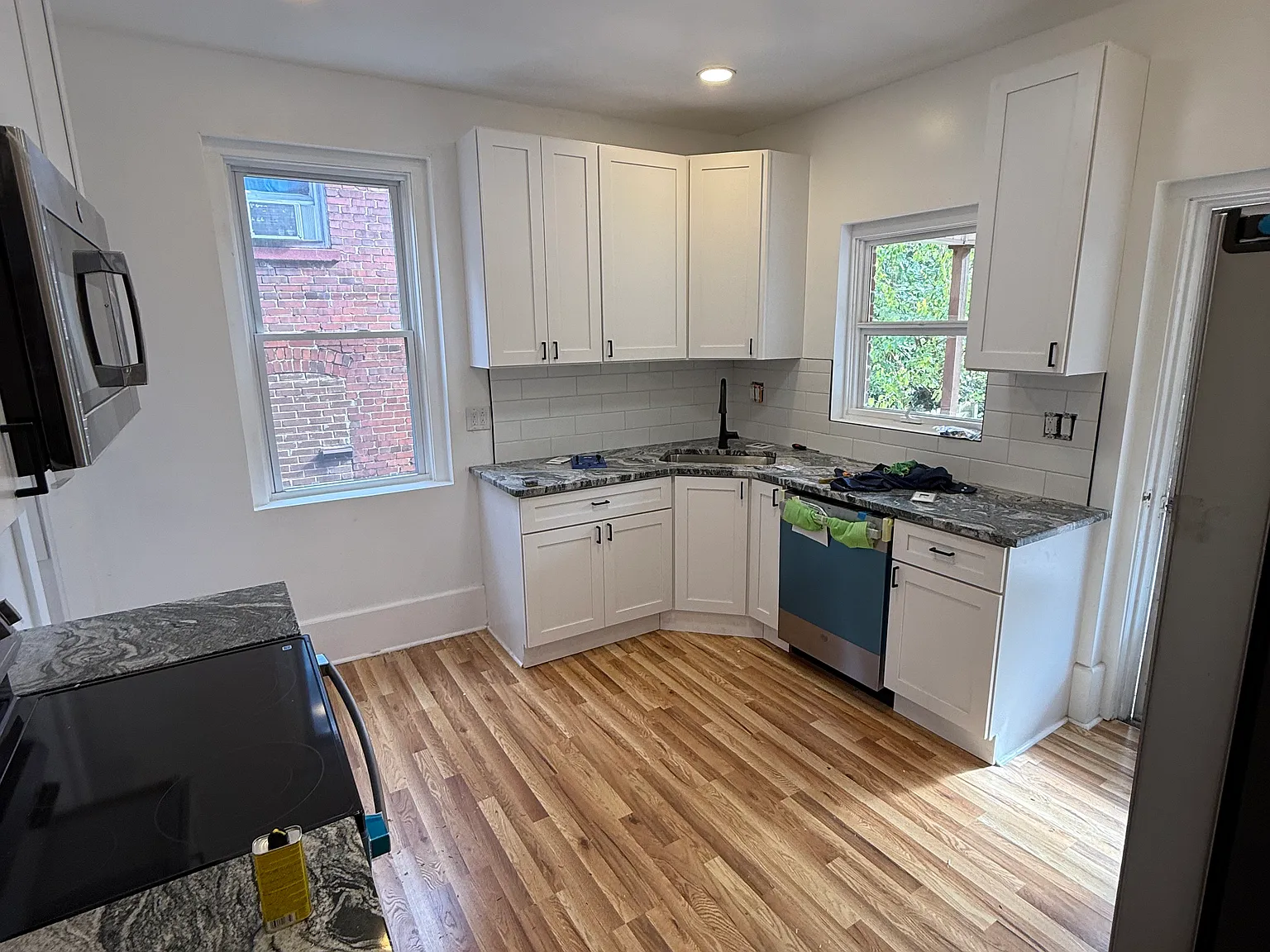 5 bed, 2274 sqft, $1,950 — Photo 2