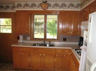 W9530 Skogen Rd, Cambridge, WI 53523