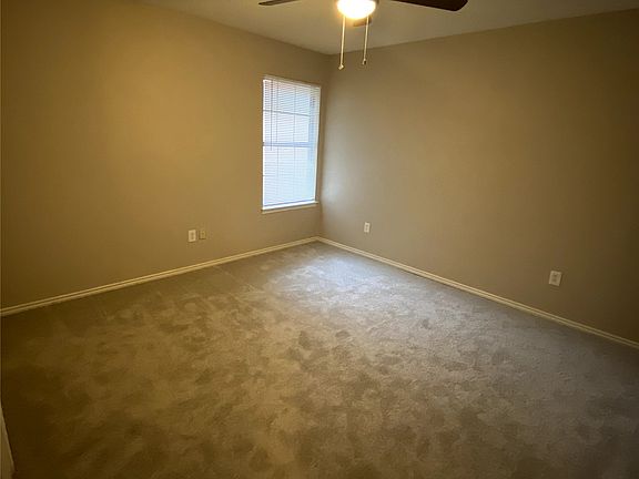4th image of 2908 Nelson Dr