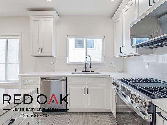 3rd image of 1338 S Carmelina Ave APT 8