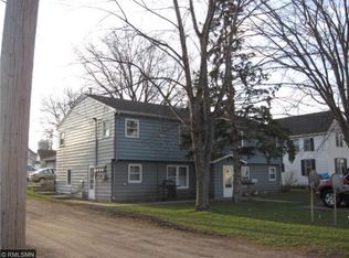 1110 Armstrong Ave N APT 3, Glencoe, MN 55336