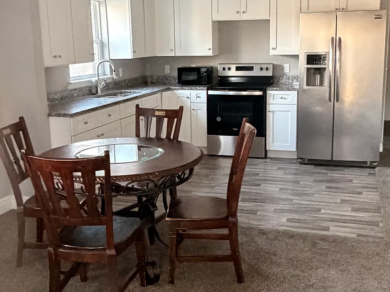2117 Winger Ave — Photo 10