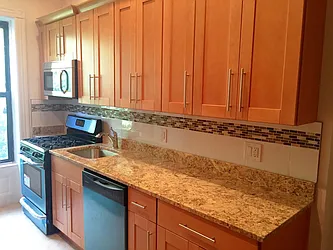 Rented by Rapid Realty Cobble Hill