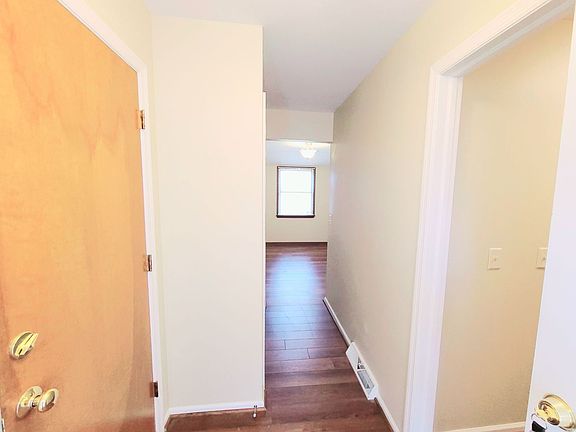 3rd image of 1859 Mackenzie Dr