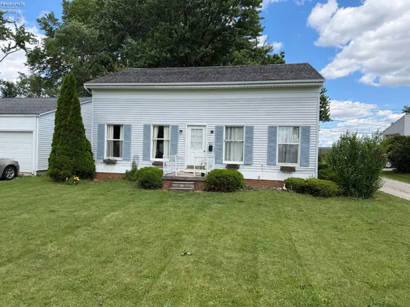 1025 S Myrtle Ave, Willard, OH 44890