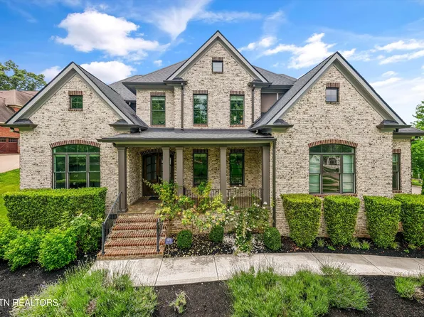 501 Lone Willow Dr, Farragut, TN 37934