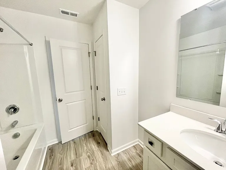 121 Gaelic Dr — Photo 16