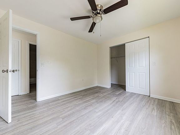 4th image of 151 Avenue C SE #D