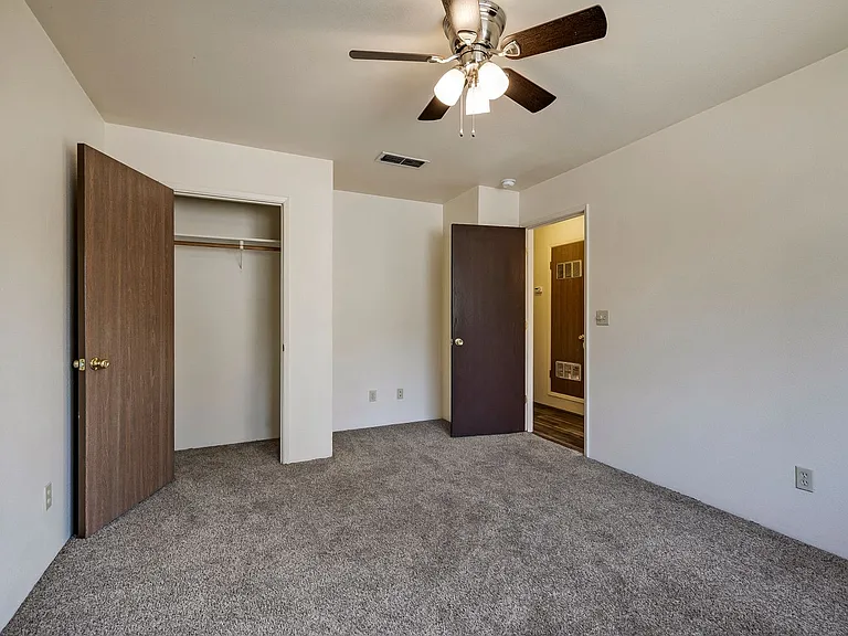 406 Nord Ave — Photo 40