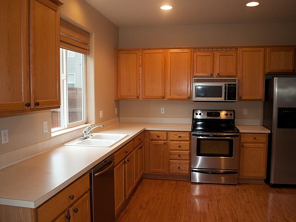 4th image of 1633 NW 8th Ave