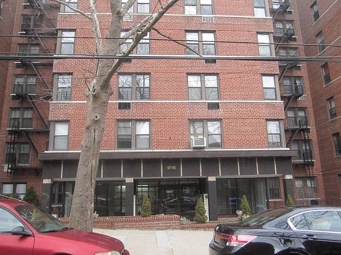 67-41 Burns Street