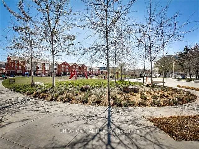 24 Florence Wyle Ln #6 — Photo 13