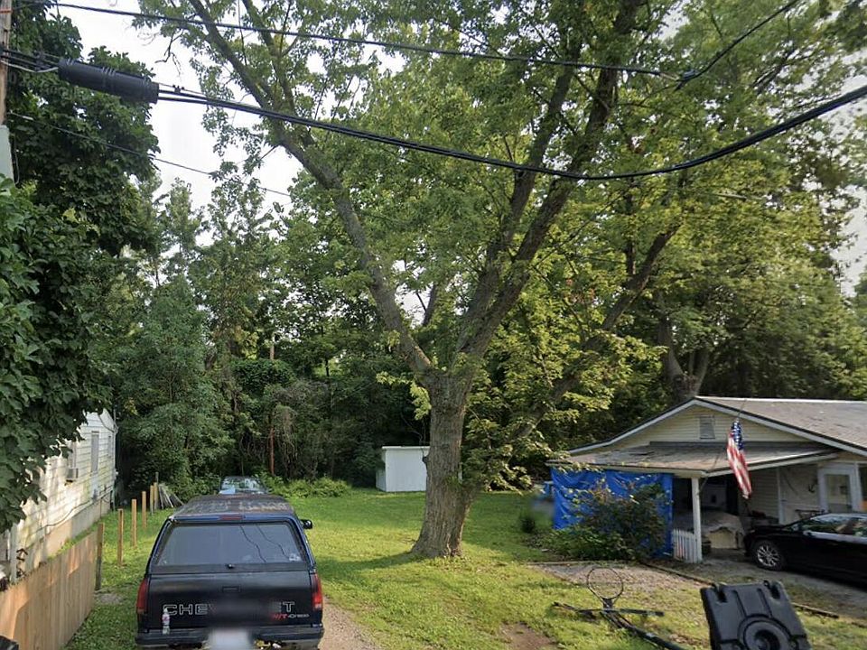 2nd image of 475 Union Ave