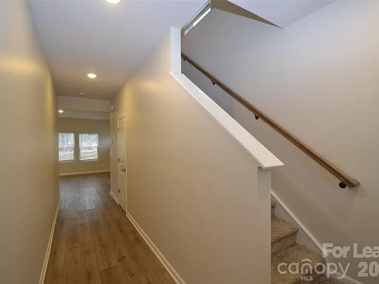 182 Guardian Gate Dr — Photo 3