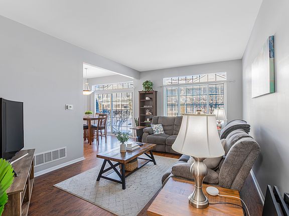3rd image of 6912 Bellagio Cir