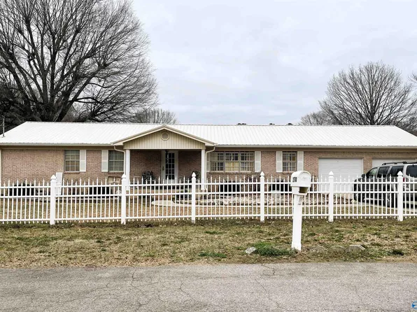 2700 Reeves St, Hokes Bluff, AL 35903