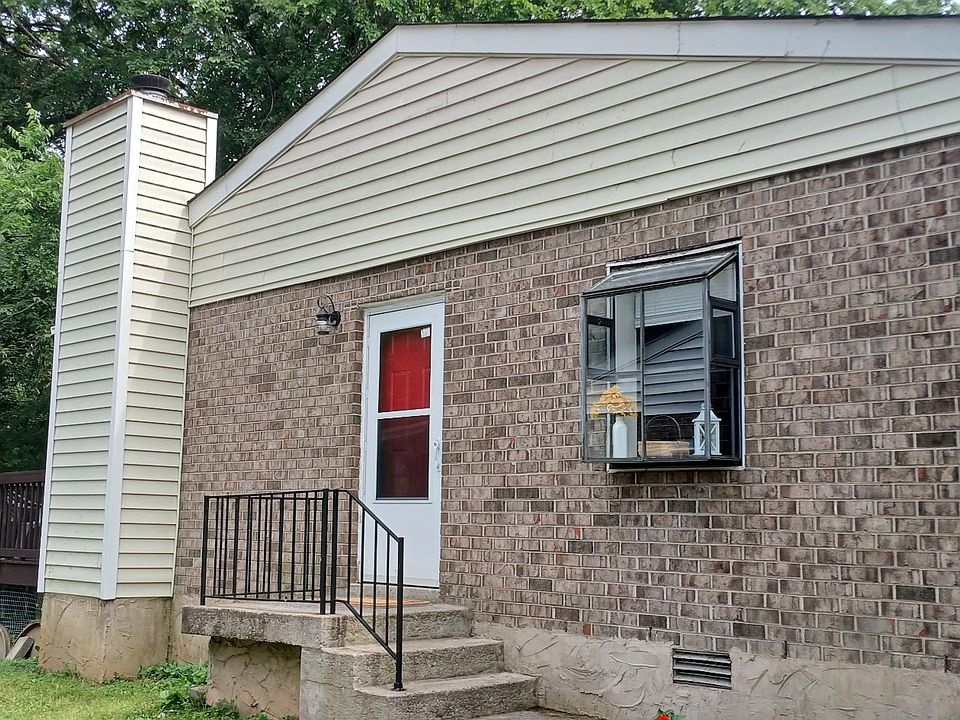 1st image of 4610 Woodside Dr