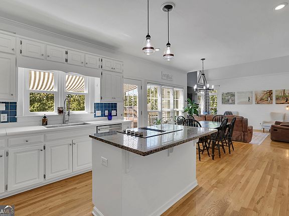 4th image of 4745 Aldbury Ln