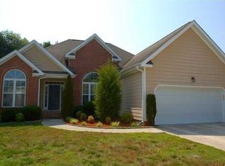 7989 Bridle Brook Ct, Ooltewah, TN 37363