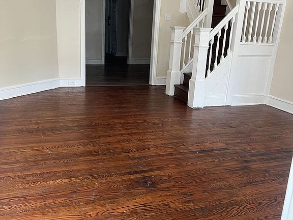 5th image of 231 W Clapier St