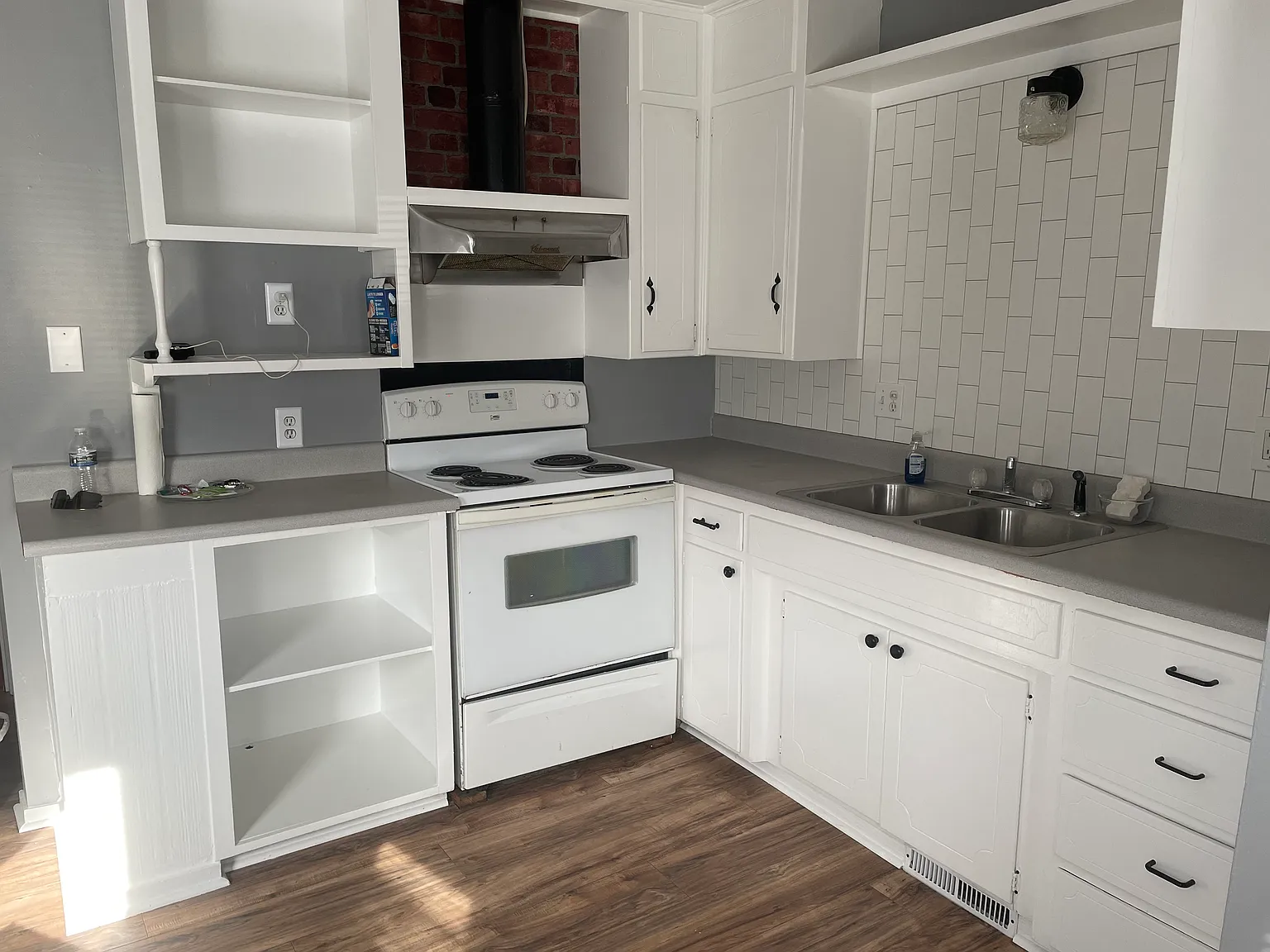 2 bed, 1.5 bath, 714 sqft, $1,100 — Photo 2