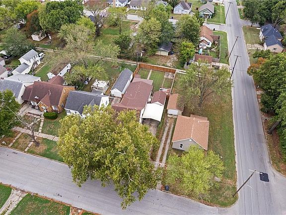 2nd image of 1321 W 6th St