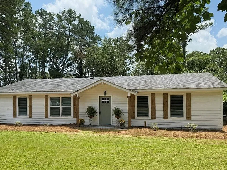 989 Wadsworth Dr