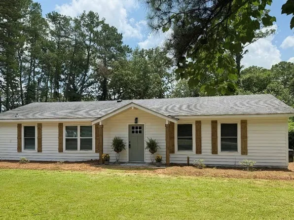 989 Wadsworth Dr, Albany, GA 31721
