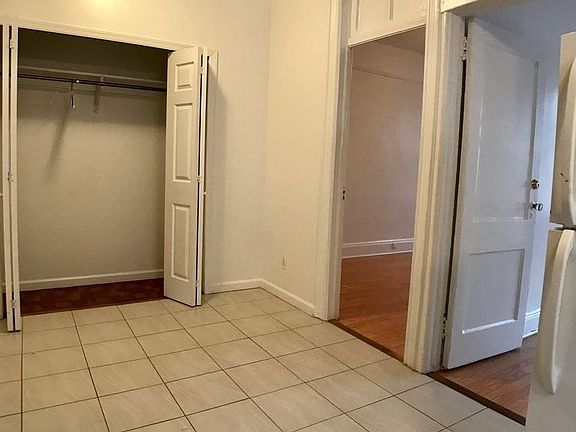 4th image of 2261 26th St APT 3A