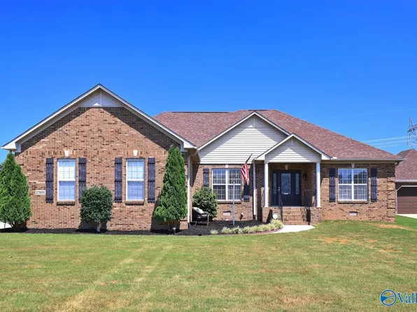 27691 Juanita Dr, Athens, AL 35613