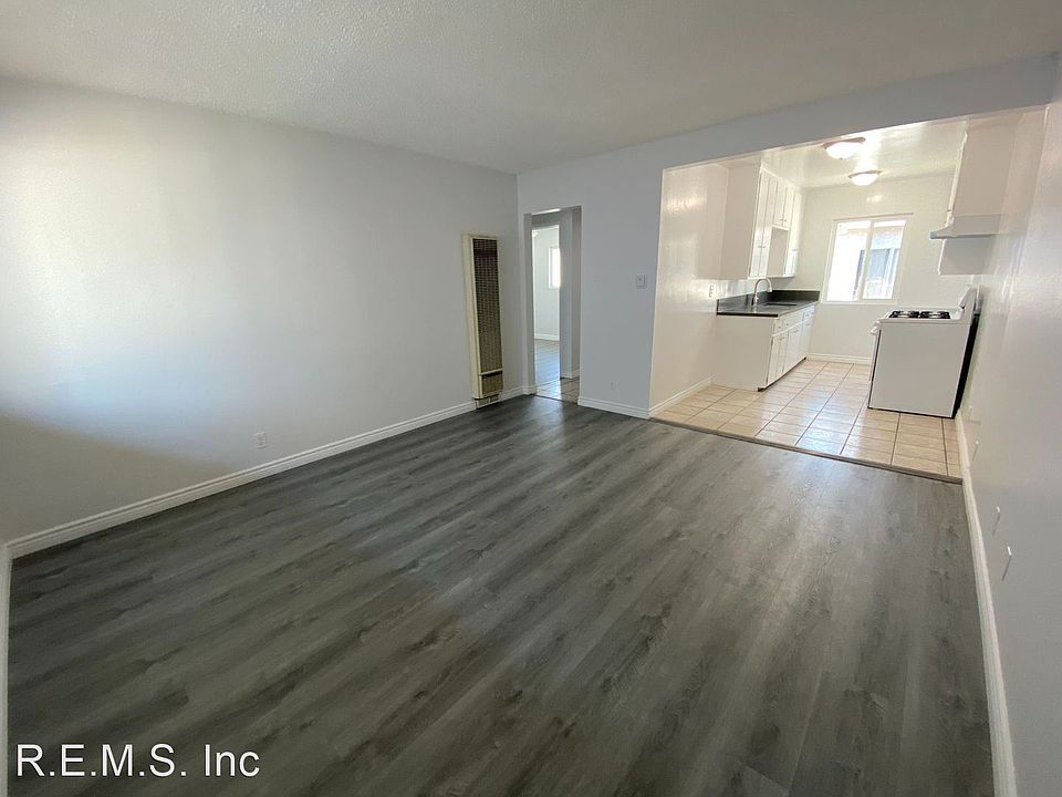 1st image of 1040 Ohio Ave #6