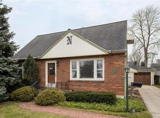 89 Layton Ave, Eggertsville, NY
