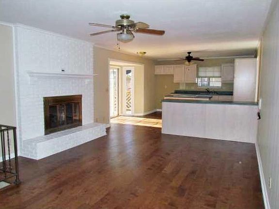 4th image of 1716 Estrellita Cir