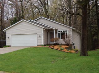 4375 Fink Ave NW, Comstock Park, MI 49321
