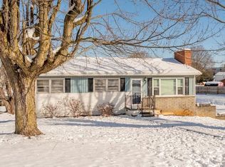 195 Robin Cir, Bristol, VA 24202