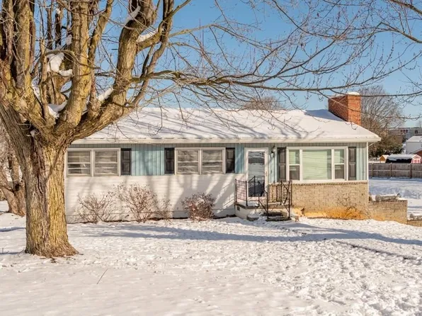 195 Robin Cir, Bristol, VA 24202