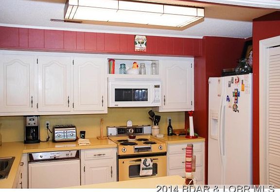 4th image of 32631 Oak Hill Rd