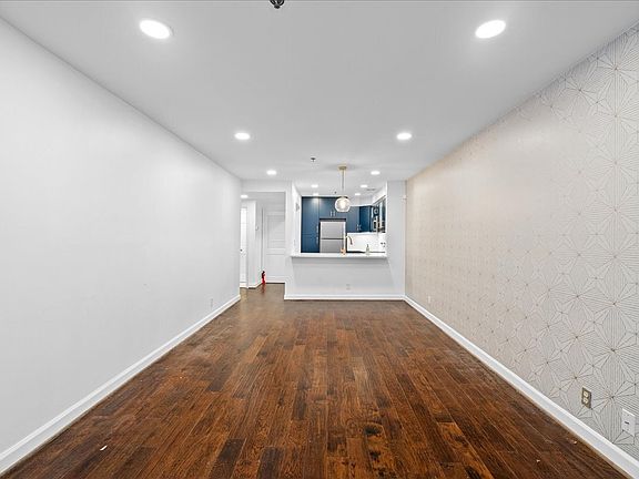 4th image of 120 Cameron St APT 105
